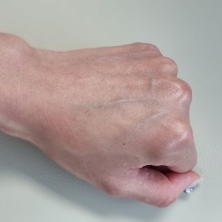 브에노 파리퀸 윌 페이스 오일 — 4.5점을 준 리뷰어가 2021년 6월 올린 사용 사진