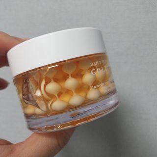 메디필 골드 에이지 톡스 크림 — 4점을 준 리뷰어가 2020년 12월 올린 사용 사진