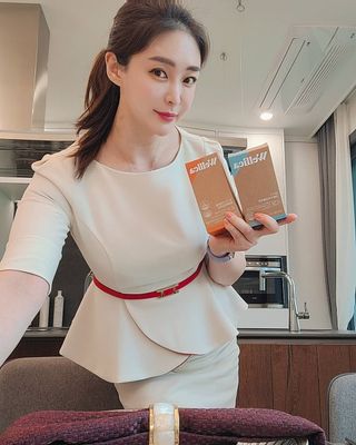 웰리카 다이어트 프로바이오틱스  20포 + 웰리카 저분자 피쉬콜라겐 10포 — 5점을 준 리뷰어가 2021년 5월 올린 사용 사진