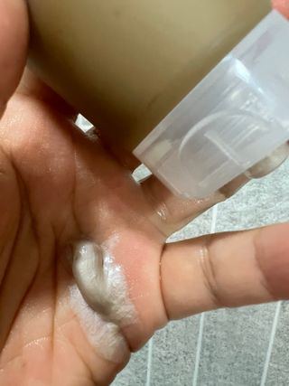 스킨1004 [SKIN1004] 마다가스카르 센텔라 앰플 폼 125ml — 5점을 준 리뷰어가 2024년 8월 올린 사용 사진