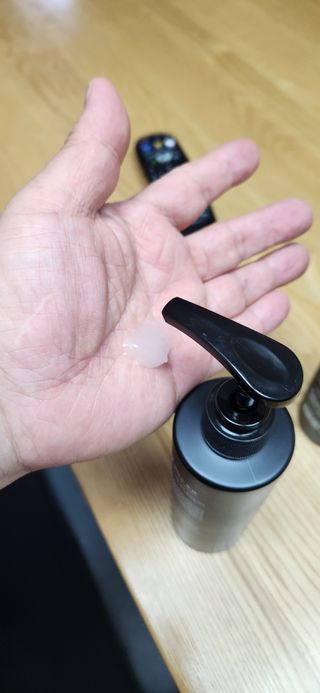웰피아생활건강 웰피아 올인원 남성화장품 옴므페론 — 5점을 준 리뷰어가 2023년 5월 올린 사용 사진