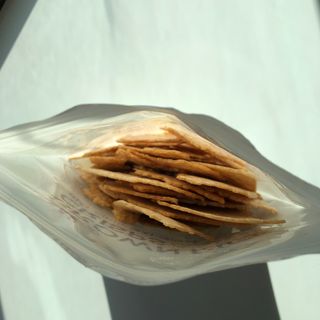 BASSAK 바삭 유기농 현미 누룽지 크래커 3종 — 5점을 준 리뷰어가 2021년 12월 올린 사용 사진