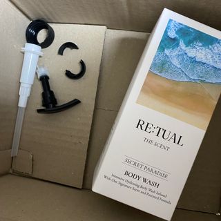 레츄얼 더 센트 바디워시 시크릿 파라다이스(500ml) — 3점을 준 리뷰어가 2022년 6월 올린 사용 사진