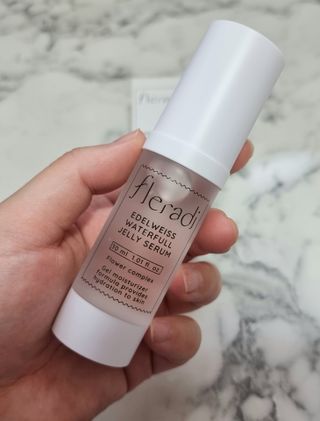 플레라디 에델바이스 워터풀 젤리 세럼 — 4.5점을 준 리뷰어가 2021년 5월 올린 사용 사진