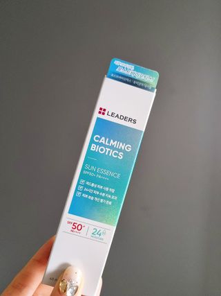 리더스코스메틱 리더스 카밍 바이오틱스 선 에센스 SPF 50+ PA++++ — 5점을 준 리뷰어가 2022년 7월 올린 사용 사진