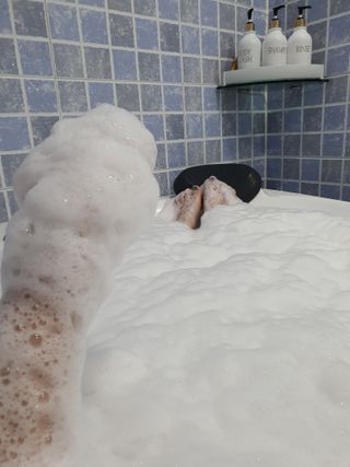 버블데이 배쓰밤 거품입욕제 버블바 6종 — 5점을 준 리뷰어가 2021년 8월 올린 사용 사진