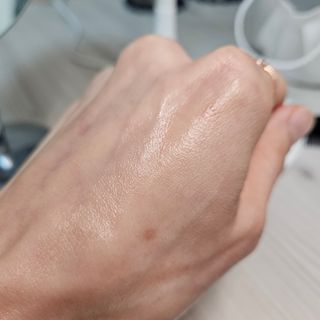 스킨큐어 산다화 비타민c 화이트닝 에센스 30ml — 5점을 준 리뷰어가 2024년 1월 올린 사용 사진