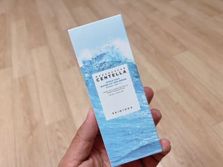 [스킨1004] 마다가스카르 센텔라 히알루-시카 워터핏 선세럼 50ml — 5점을 준 리뷰어가 2024년 5월 올린 사용 사진