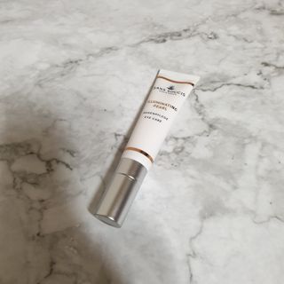 산수시 일루미네이팅 펄 영양 다크서클 스틱 아이 크림 케어 15ml — 5점을 준 리뷰어가 2021년 6월 올린 사용 사진