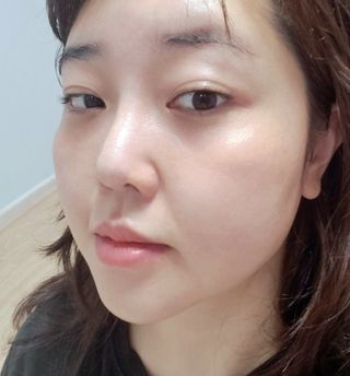 마리엔메이  이데베논 블랙베리 보습 크림 + 세럼 — 5점을 준 리뷰어가 2021년 10월 올린 사용 사진
