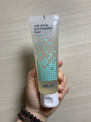 닥터에프파이브 젤리스크럽 소프트 클렌징폼 120ml — 5점을 준 리뷰어가 2022년 7월 올린 사용 사진