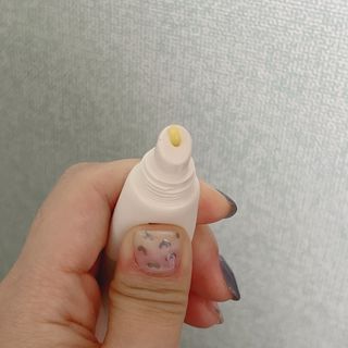 [후르디아] 올리브영 착한보습 비건 립버터 2종 — 4.5점을 준 리뷰어가 2022년 12월 올린 사용 사진