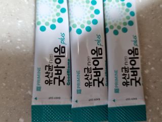 프리마인 유산균 국가지정연구소 선정, 살아있는 생유산균 200억 마리의 힘. 유산균n굿바이옴플러스 — 5점을 준 리뷰어가 2021년 9월 올린 사용 사진