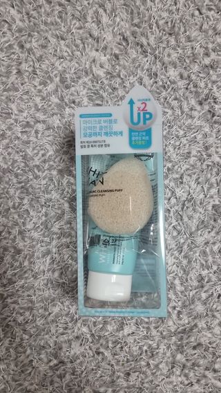오투에니원 화이트 스완 퍼펙트 폼 클렌징 150g 퍼프증정 — 5점을 준 리뷰어가 2023년 1월 올린 사용 사진