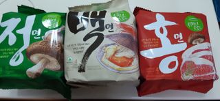 [풀무원] 자연은맛있다 정면, 백면, 홍면  세트 — 5점을 준 리뷰어가 2021년 4월 올린 사용 사진