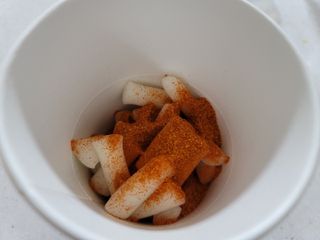 유비쿡 컵떡볶이 매운컵떡볶이2개/ 짜장컵떡볶이 2개  총 4개세트 — 5점을 준 리뷰어가 2021년 3월 올린 사용 사진