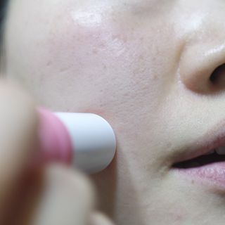스킨큐어 산다화 카멜리아 안티 링클 멀티밤 — 5점을 준 리뷰어가 2022년 3월 올린 사용 사진