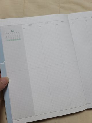 리훈 2023년 아이라이크 모눈 다이어리 미니달력 세트 — 5점을 준 리뷰어가 2022년 12월 올린 사용 사진