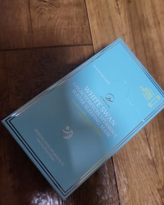오투에니원 화이트 스완 갈락토미세스 비타민 C 워터 슬리핑 마스크 — 5점을 준 리뷰어가 2022년 12월 올린 사용 사진
