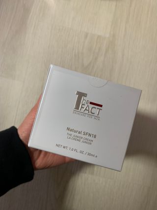 The Fact 더 팩트 내추럴 에스에프엔 에이틴 시니어 크림 — 5점을 준 리뷰어가 2021년 2월 올린 사용 사진