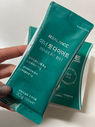 하나마이 이너핏 다이어트 30g x 14포 올인원 체중조절용 쉐이크 / 프락토올리고당+스피루리나 함유 피부탄력 까지~ — 5점을 준 리뷰어가 2023년 3월 올린 사용 사진