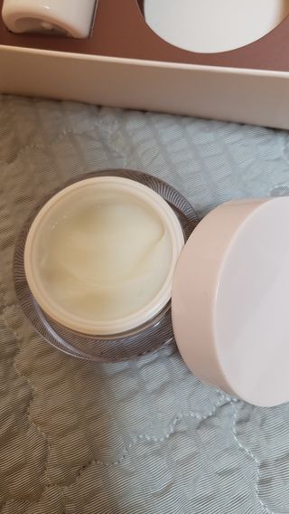 프리마인 바르기만 하면 철벽 스킨케어+24시간 마스크팩 효과. 셀라브 리제너레이팅 시스템 부스터+크림 세트 — 5점을 준 리뷰어가 2023년 7월 올린 사용 사진