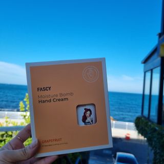 파시 FASCY 高保湿ハンドクリーム40ml+80ml セット — 5점을 준 리뷰어가 2021년 7월 올린 사용 사진