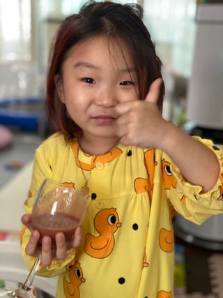 BLENDY'S 핑크 스무디+블론디 스무디 — 5점을 준 리뷰어가 2021년 9월 올린 사용 사진