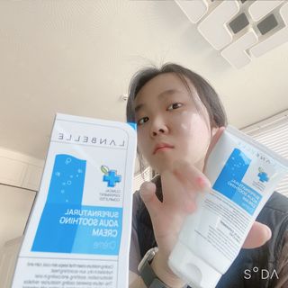 랑벨 수퍼내츄럴 아쿠아 수딩 크림 100ml — 4점을 준 리뷰어가 2022년 4월 올린 사용 사진