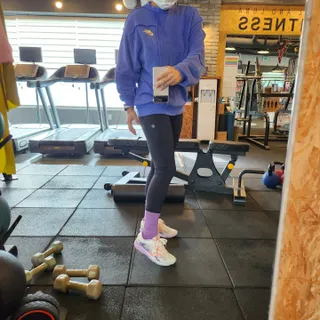 [사이즈가 있는 양말 필로이] 여자 트레킹 양말 3족 세트【 S, M, L 】3가지 사이즈_컬러 별로 1족씩 — 4점을 준 리뷰어가 2022년 10월 올린 사용 사진