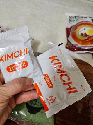 클린24시간 올리브발효곤약면 시원김치면 1세트-(3봉) — 5점을 준 리뷰어가 2024년 2월 올린 사용 사진