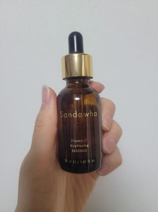 스킨큐어 산다화 비타민c 화이트닝 에센스 30ml — 5점을 준 리뷰어가 2023년 12월 올린 사용 사진