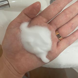 코스모먼트 부스티모 부스팅샴푸60ml + 비듬세정 진정샴푸50ml — 4.5점을 준 리뷰어가 2022년 1월 올린 사용 사진