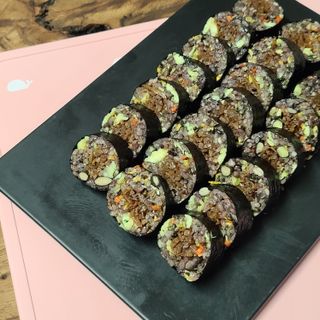 해풀잎 누구나 김밥*1ea [(혼합야채 35g *1ea,  김밥김 (5g, 5ea),  양념간장 (6g, 5ea), 참기름(5g, 2ea)] — 5점을 준 리뷰어가 2022년 8월 올린 사용 사진