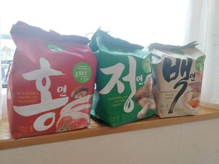 [풀무원] 자연은맛있다 정면, 백면, 홍면  세트 — 5점을 준 리뷰어가 2021년 4월 올린 사용 사진