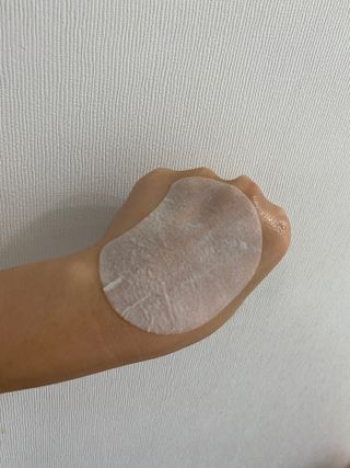 리더스코스메틱 리더스 카밍 바이오틱스 퀵 수딩 패드 — 5점을 준 리뷰어가 2022년 8월 올린 사용 사진