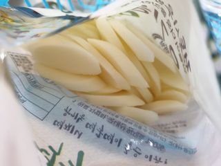 [달리살다] 전통 시루 방식으로 더욱 쫄깃한, 떡찌니의 유기농 떡국떡 — 5점을 준 리뷰어가 2021년 2월 올린 사용 사진