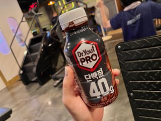 닥터유 프로 단백질 드링크 40g 초코 닥터유 프로 단백질드링크 40g 초코 — 5점을 준 리뷰어가 2024년 8월 올린 사용 사진
