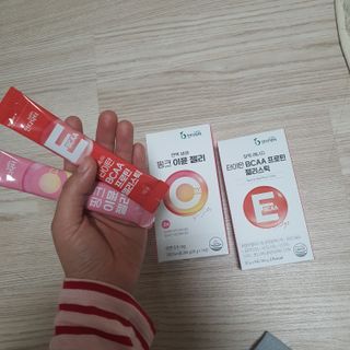인디닥터 면역 생생 핑크 이뮨 젤리 + 타이탄 BCAA 프로틴 젤리스틱 — 5점을 준 리뷰어가 2022년 4월 올린 사용 사진