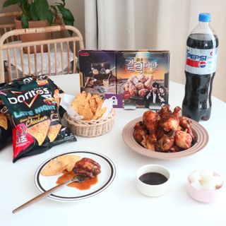 롯데제과 도리토스 갈비천왕치킨맛 X 굽네 갈비천왕 — 5점을 준 리뷰어가 2021년 7월 올린 사용 사진