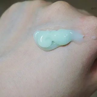 랑벨 랑바이오 블랙 시카 크림 50ml(블랙비 프로폴리스, 시카 4종, 판테놀 10 함유) — 4.5점을 준 리뷰어가 2022년 7월 올린 사용 사진