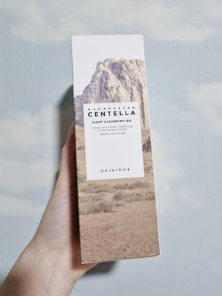 스킨1004 [SKIN1004] 마다가스카르 센텔라 라이트 클렌징 오일 200ml — 5점을 준 리뷰어가 2024년 8월 올린 사용 사진