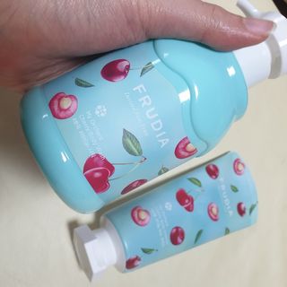 [후르디아] 과즙 뿜뿜_체리 바디워시+바디에센스 세트 — 5점을 준 리뷰어가 2020년 12월 올린 사용 사진