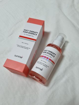 썸헤어 / SUMHAIR 썸헤어 실키 테라피 헤어 에센스 — 2점을 준 리뷰어가 2021년 5월 올린 사용 사진