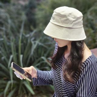 [스테이피플] STAYPEOPLE BUCKET HAT (IVORY) — 5점을 준 리뷰어가 2022년 9월 올린 사용 사진