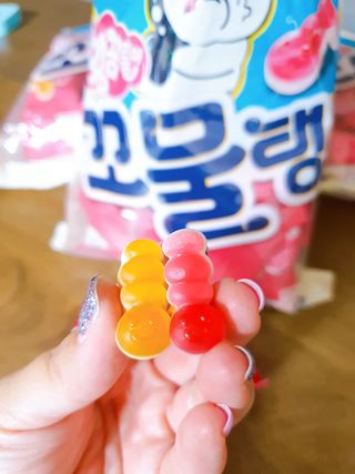 꼬물~탱글 우리 왕꿈틀이가 작아졌어요, 꼬물탱 — 5점을 준 리뷰어가 2021년 10월 올린 사용 사진