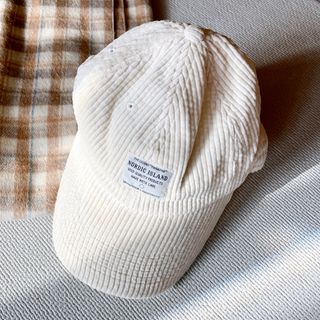 노르딕아일랜드 DW CORDUROY 볼캡 — 5점을 준 리뷰어가 2021년 11월 올린 사용 사진
