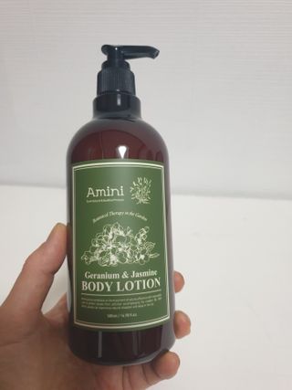 아미니 플라워테라피 바디로션  500ml 시리즈 — 5점을 준 리뷰어가 2021년 4월 올린 사용 사진