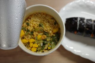 NISSIN 닛신 컵누들  4종 - 씨푸드오리지날, 씨푸드 스파이시, 씨푸드 커리, 씨푸드 XO소스 — 5점을 준 리뷰어가 2022년 11월 올린 사용 사진