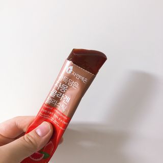 자연에온 핑크 자몽 착즙 100mL 10개입 1BOX +가 득담은 자몽 콜라겐 젤리스틱 1BOX — 5점을 준 리뷰어가 2021년 6월 올린 사용 사진